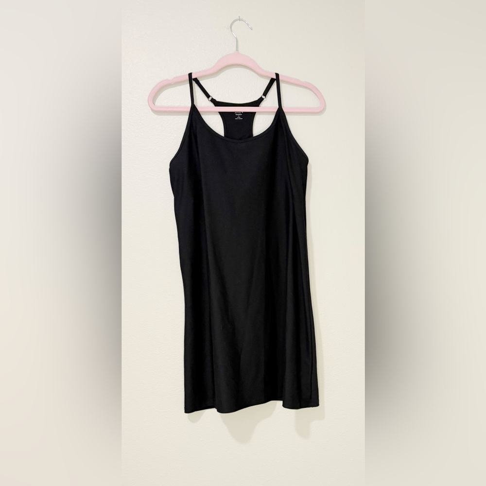 Old Navy Black Athletic Dress